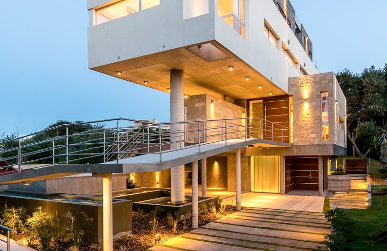 Casa Wanka.Una vivienda que genera situaciones únicas en su recorrido
