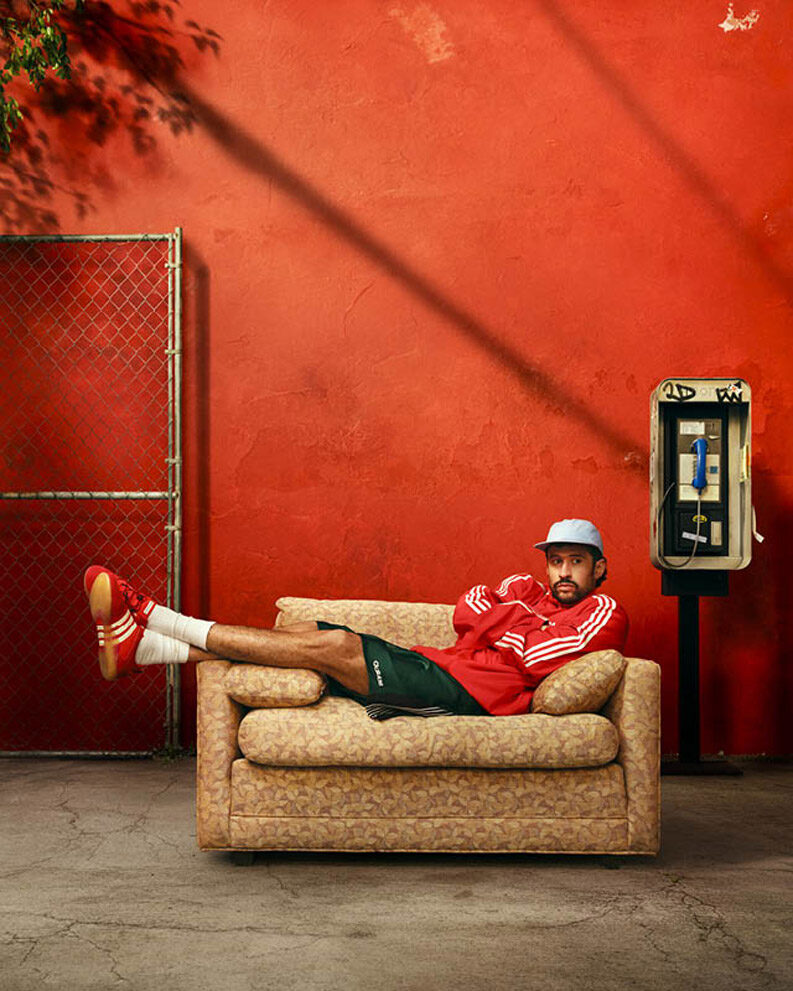 Bad Bunny trae de vuelta su sneaker Ballerina en rojo