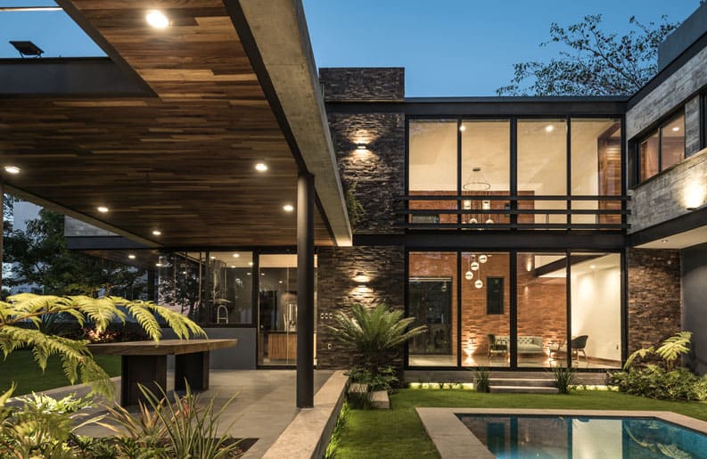 CASA KALYVAS