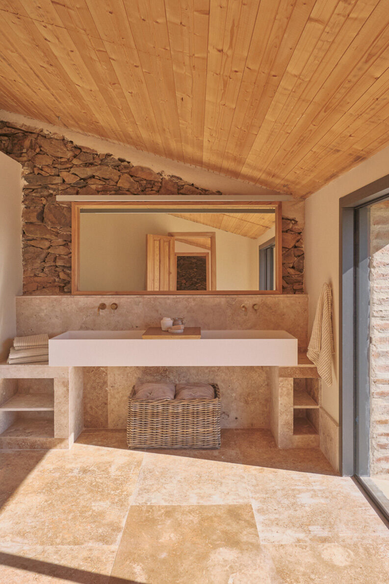 Cabaña en La Vera by Ábaton