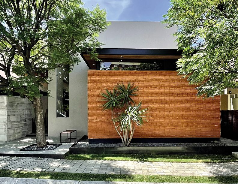 Casa 24 by Dionne Arquitectos