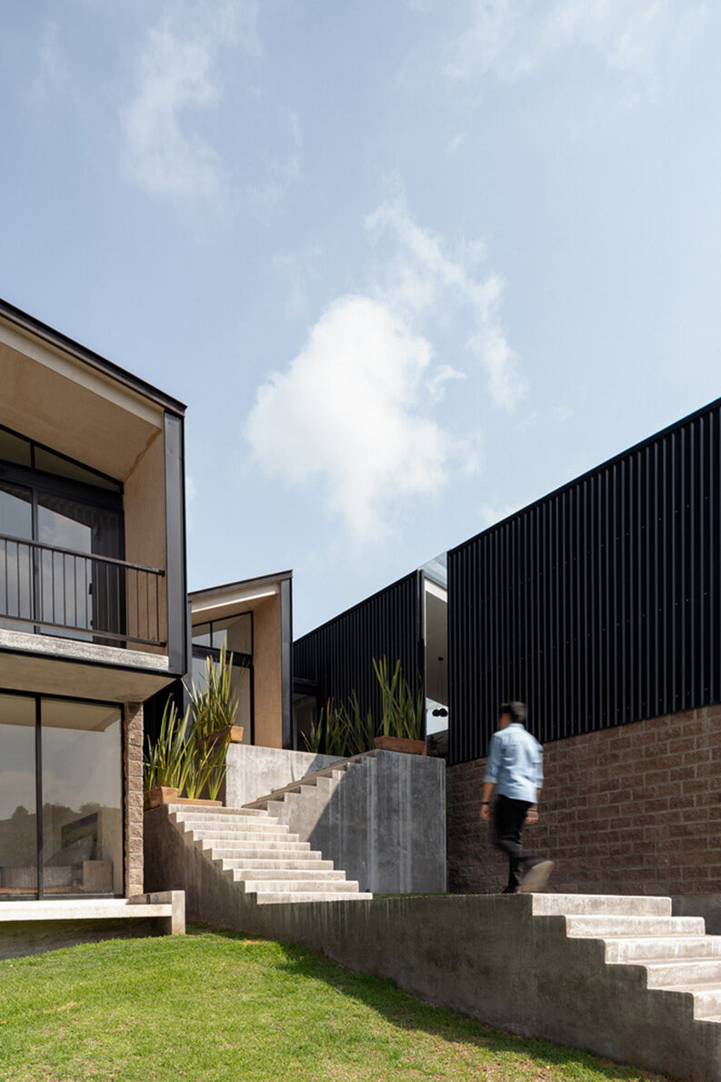 Casa AE by Taller Ezequiel Aguilar Martinez