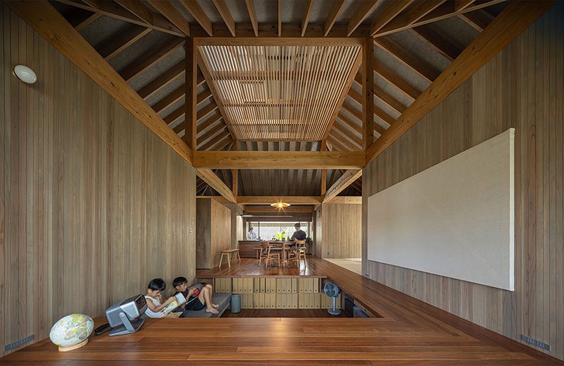 Casa AMAMI by Sakai Architects