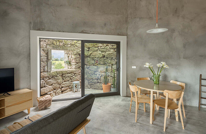 Casa Abadim by Paulo Moreira Architectures
