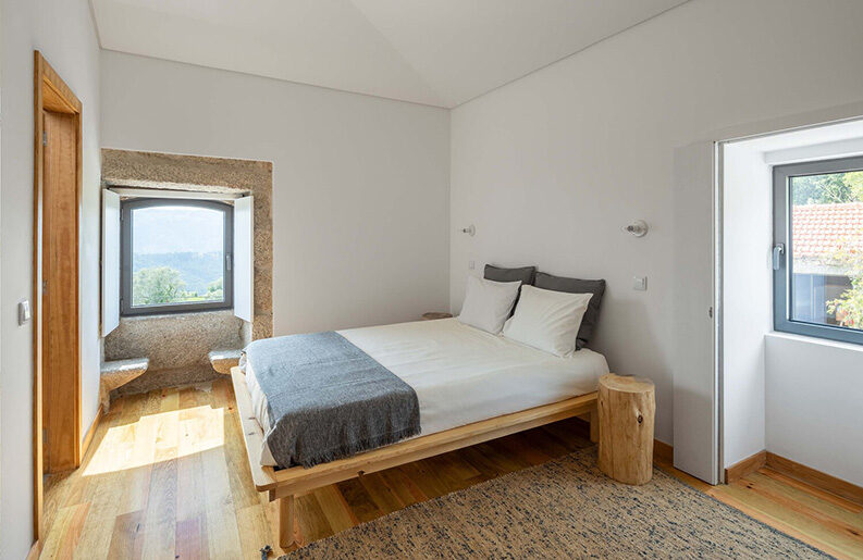 Casa Abadim by Paulo Moreira Architectures