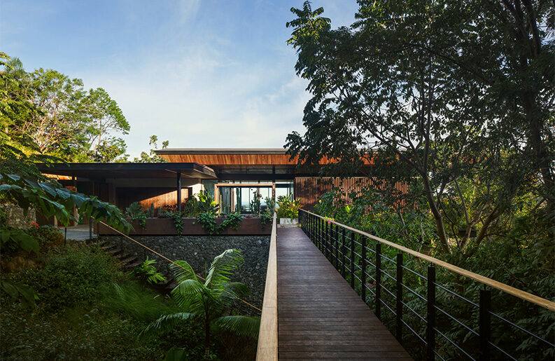 Casa Akiga by Studio Saxe