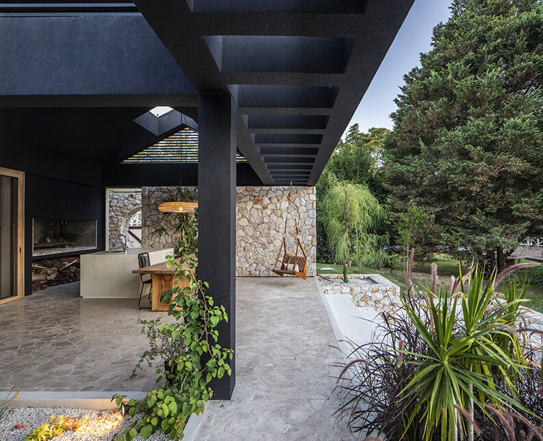 Casa Alma by Leone Loray