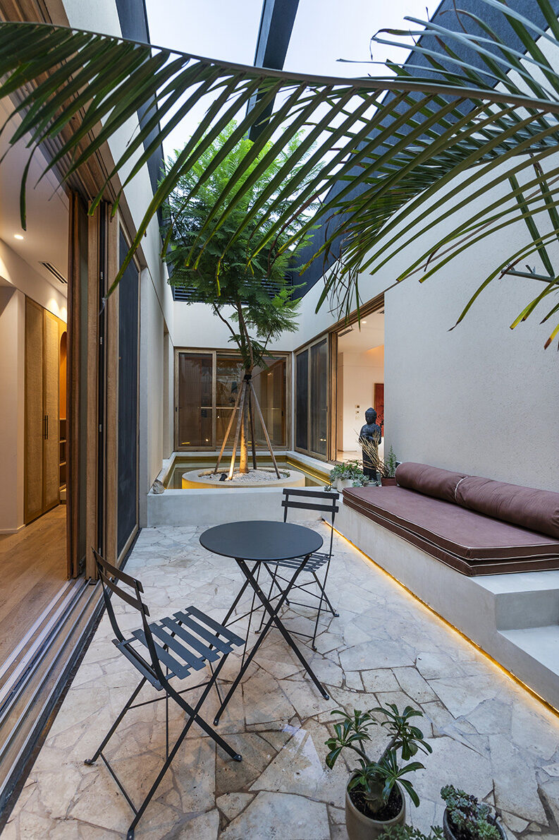 Casa Alma by Leone Loray