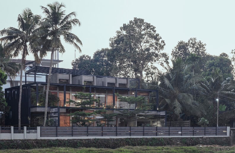 Casa Amalgum, Studio IKSHA, Studio PROMADA