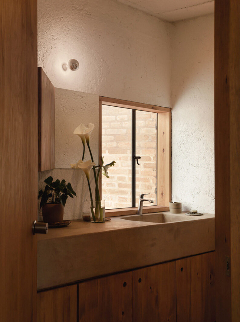 Casa Amona by COLAR Colectivo de Arquitectura