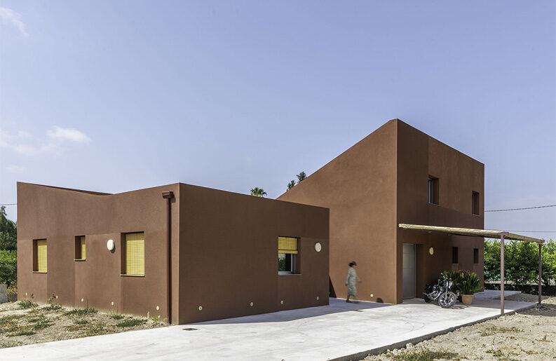 Casa Arena Bruja by Rosa Ma Ballester Espigares, Un Estudio Propio