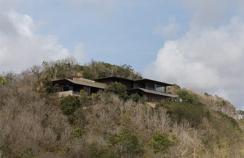 Casa Awasi by Caceres + Tous