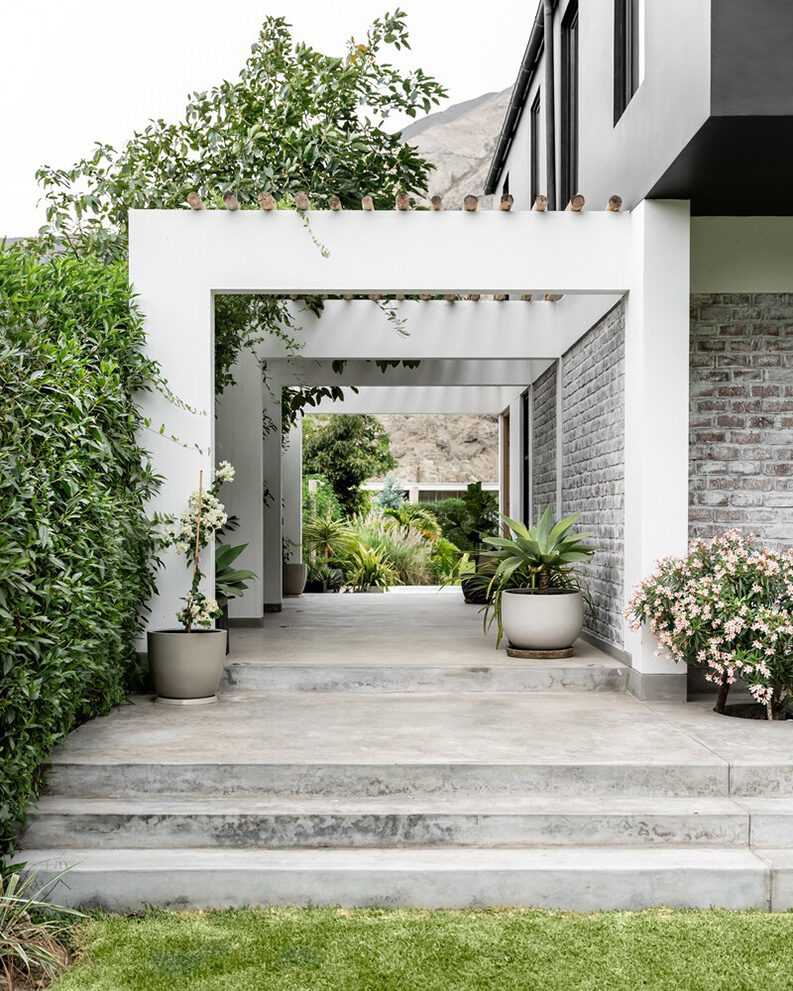 Casa Berna by Hiro Arquitectos