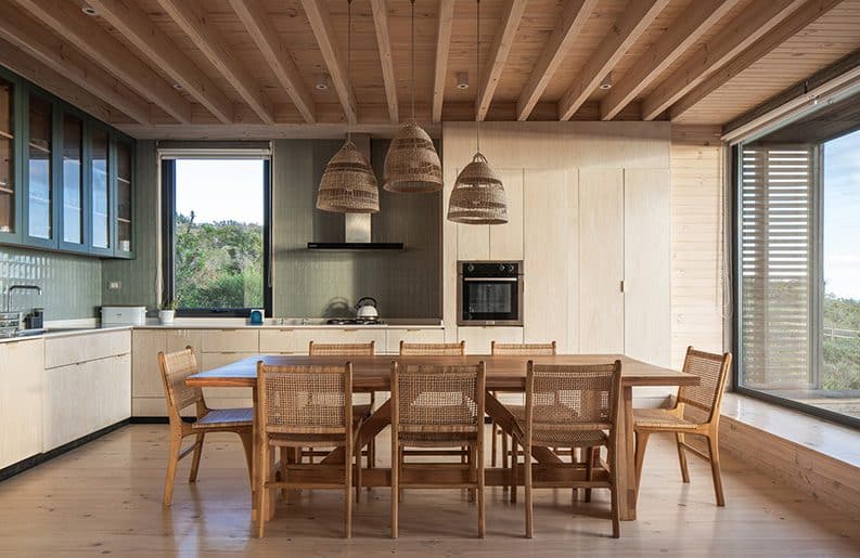 Casa C-H by Cavagnaro Rojo Arquitectos
