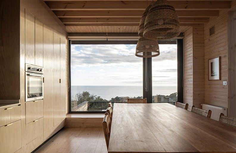 Casa C-H by Cavagnaro Rojo Arquitectos