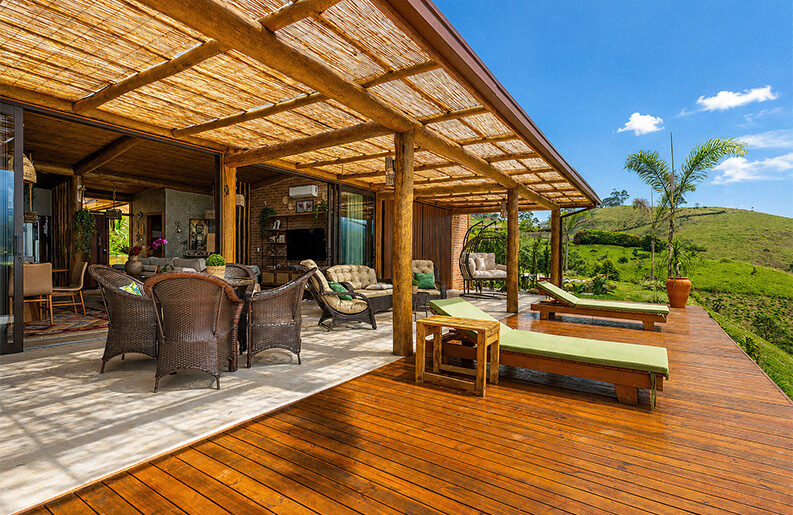Casa C.E by Dall'Ovo Magalhães Arquitetura