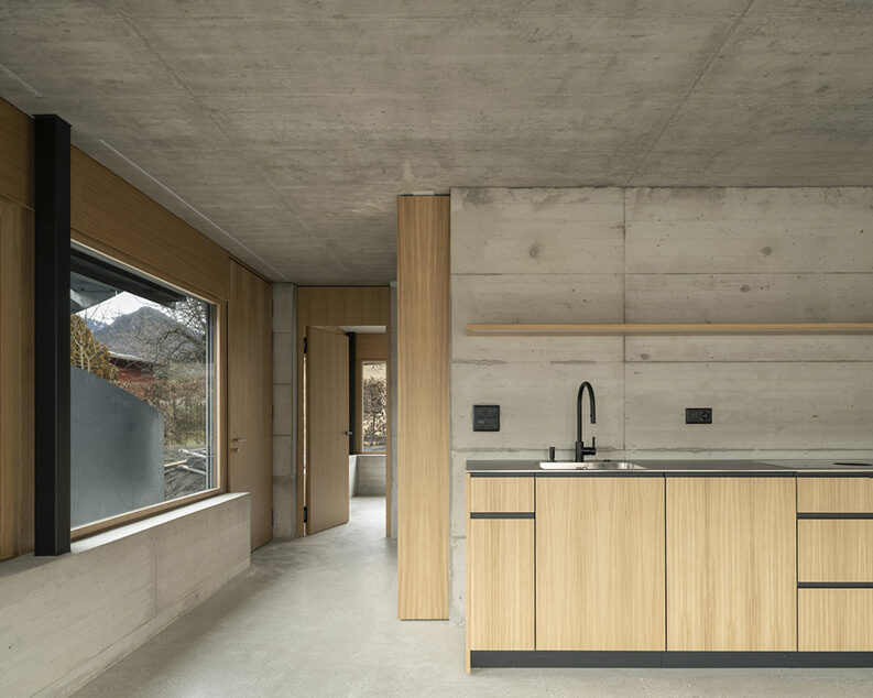 Casa Caloz Bramois by R2A Architectes