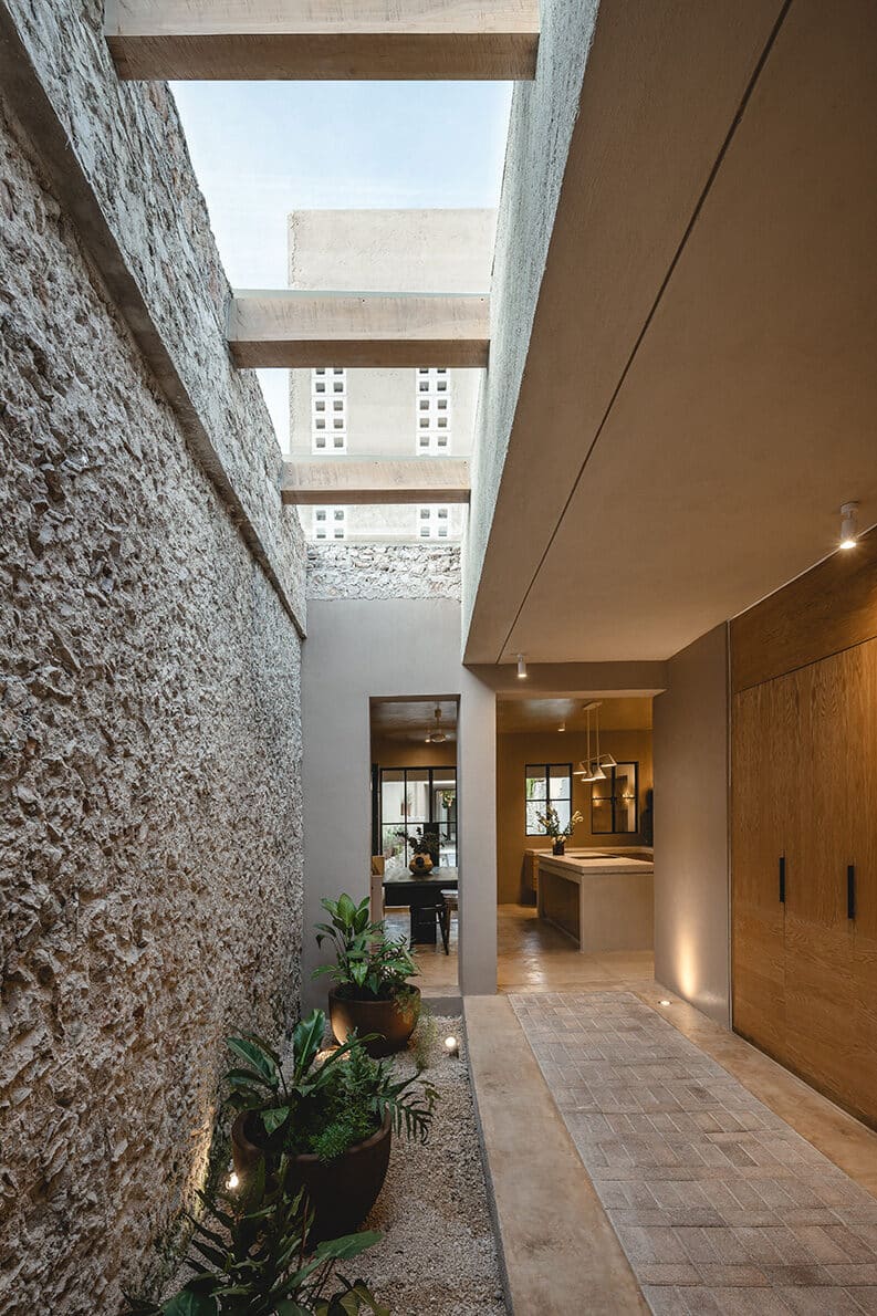 Casa Camila by Studio Moca