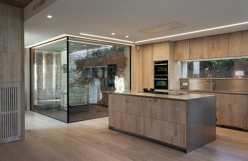 Casa Campolivar by Antonio Altarriba Arquitectos