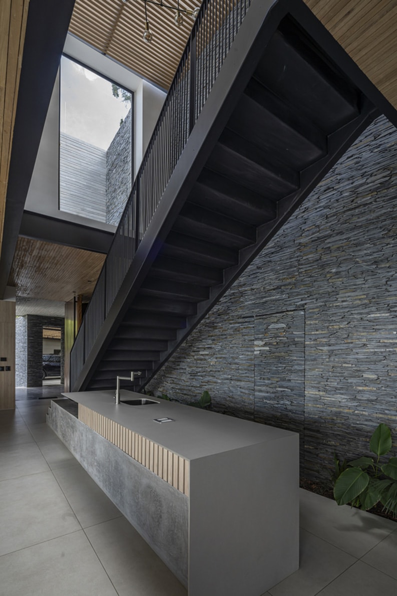 Casa Cerrovento, Alejandro Restrepo-Montoya Arquitectura, Estudio Central