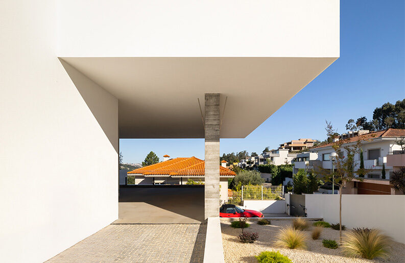 Casa Cidrão by Atelier BIG Arquitetos