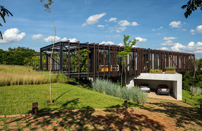 Casa Cigarra by FGMF
