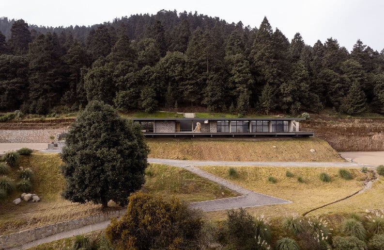 Casa Club Hípico Piedra Grande, Cesar Belio, Studio rc