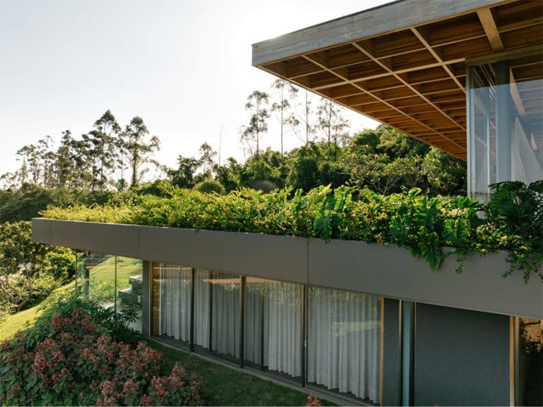 Casa Colmeia by Sabella Arquitetura