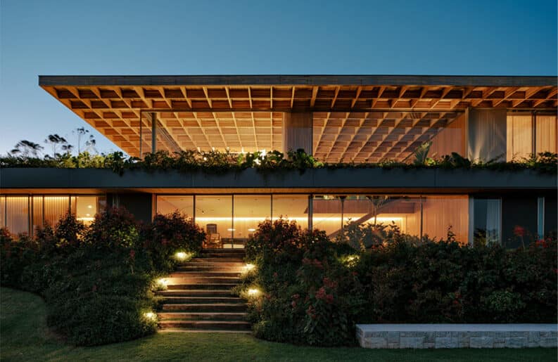 Casa Colmeia by Sabella Arquitetura