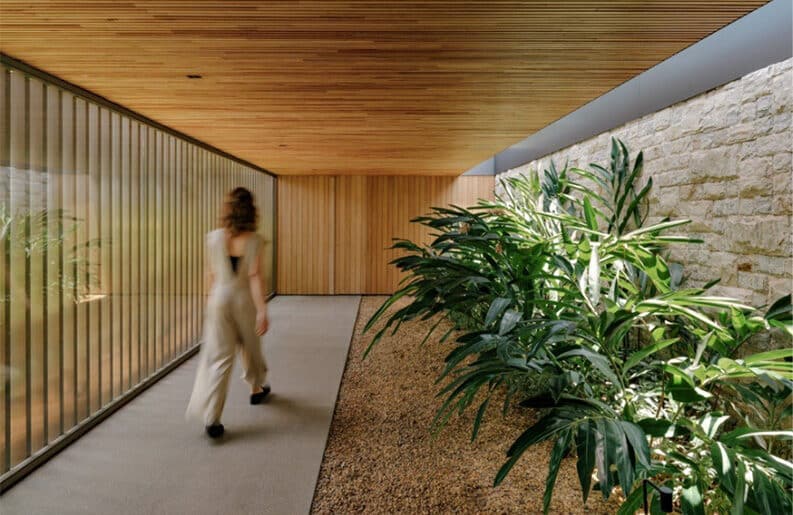 Casa Colmeia by Sabella Arquitetura