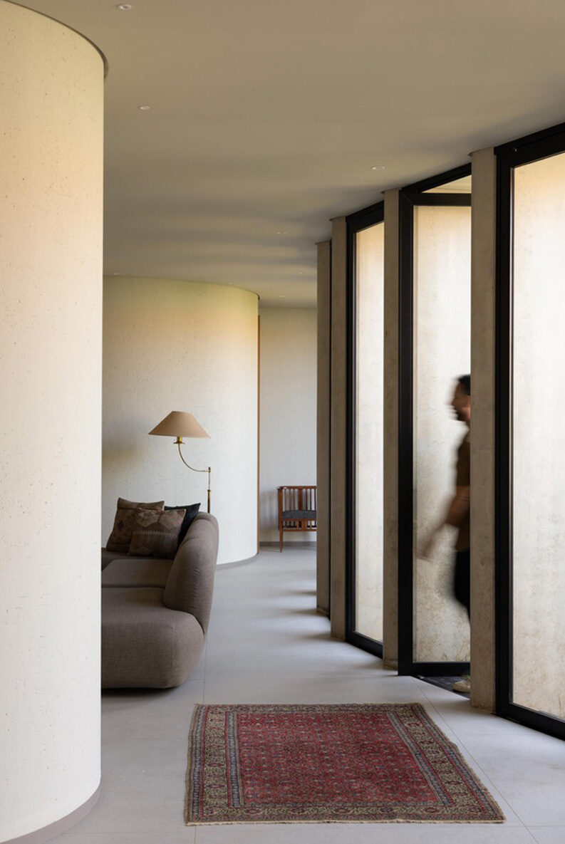 Casa Curva by efcarquitetura