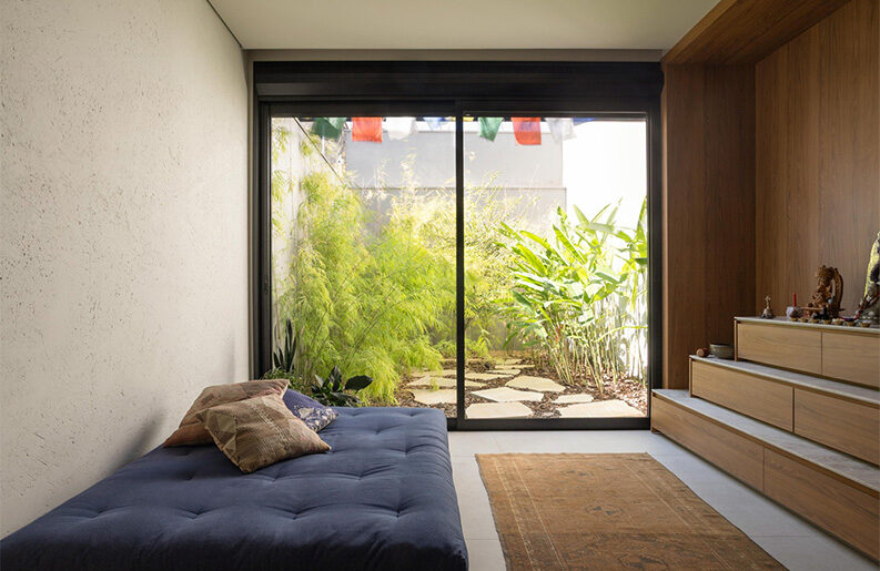 Casa Curva by efcarquitetura