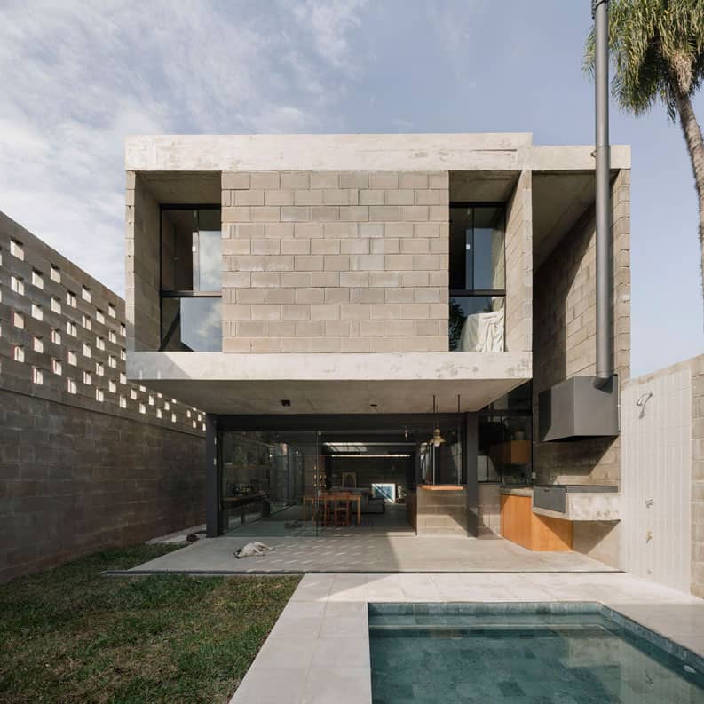 Casa Desnuda