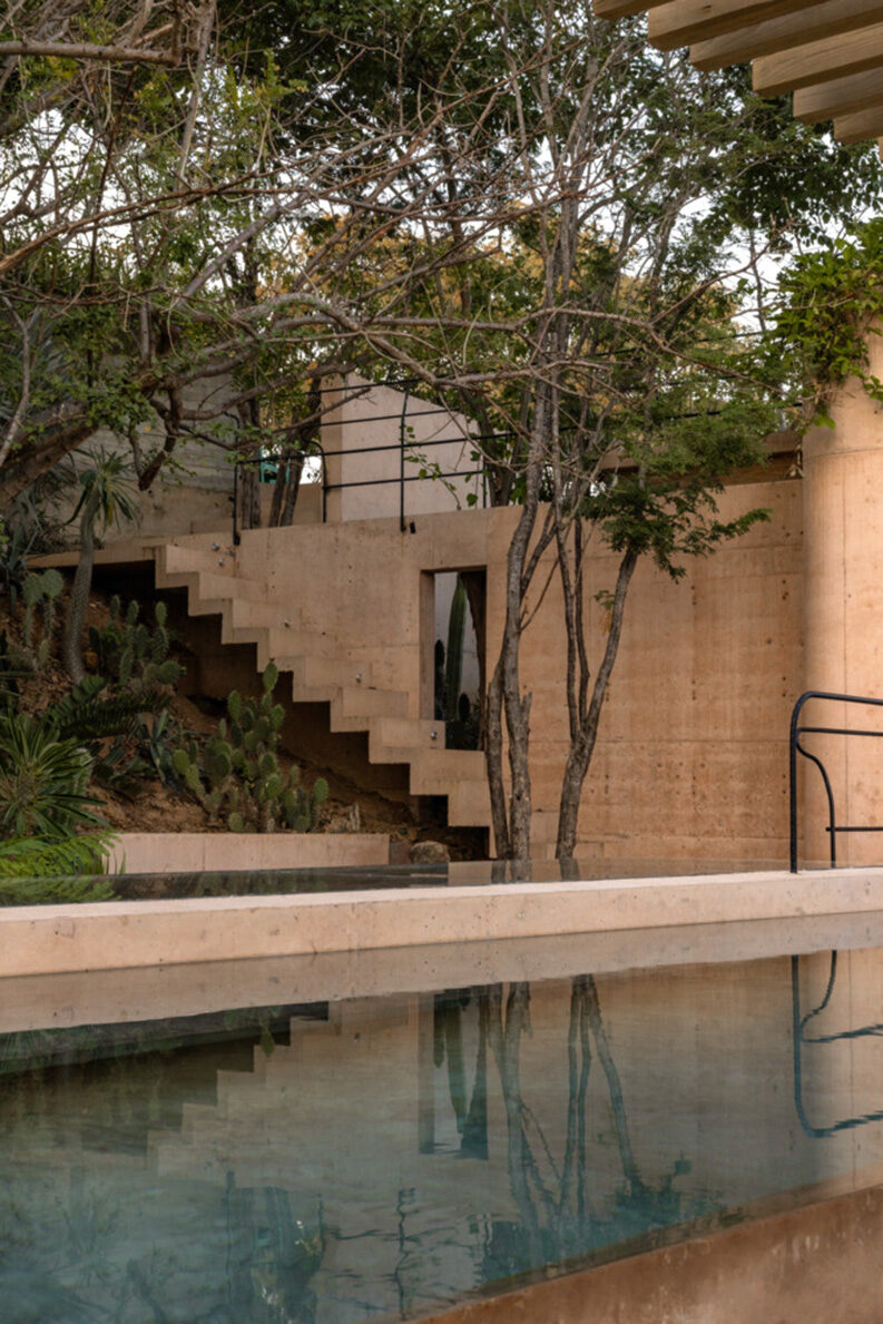Casa Diez Pies by Studio Font