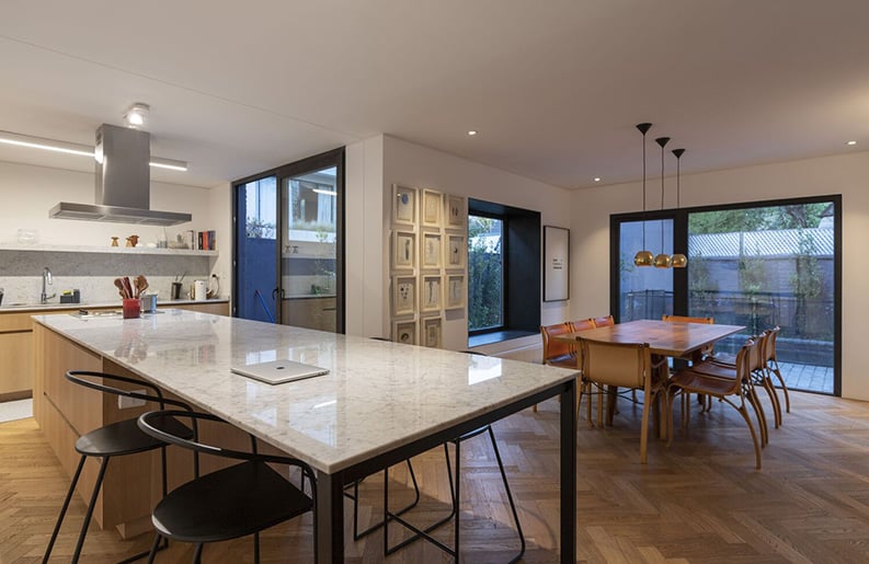 Casa Dolares, elton_léniz, Marcos Mendizabal