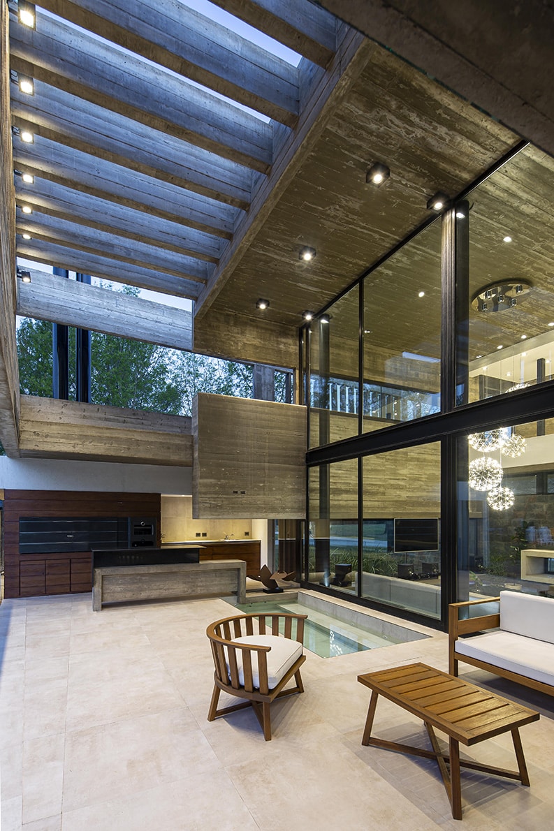Casa EG by C&R ARQUITECTURA + PAISAJISMO