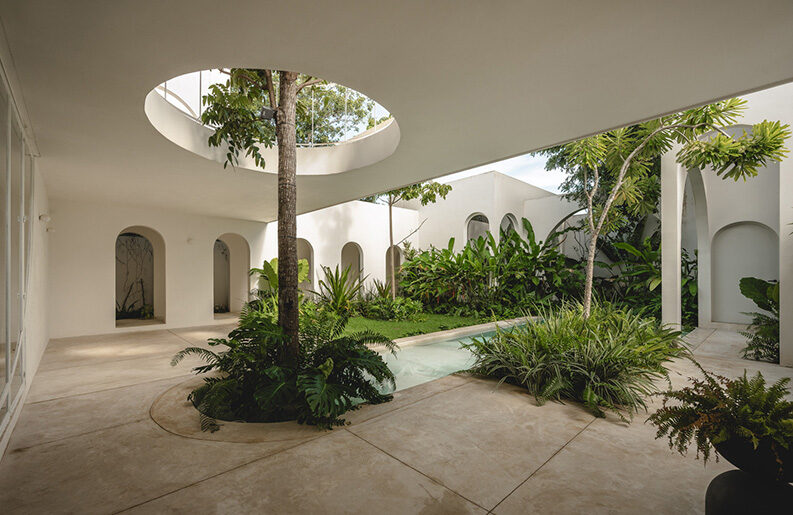 Casa Eclipse by Etea, Ghostframe