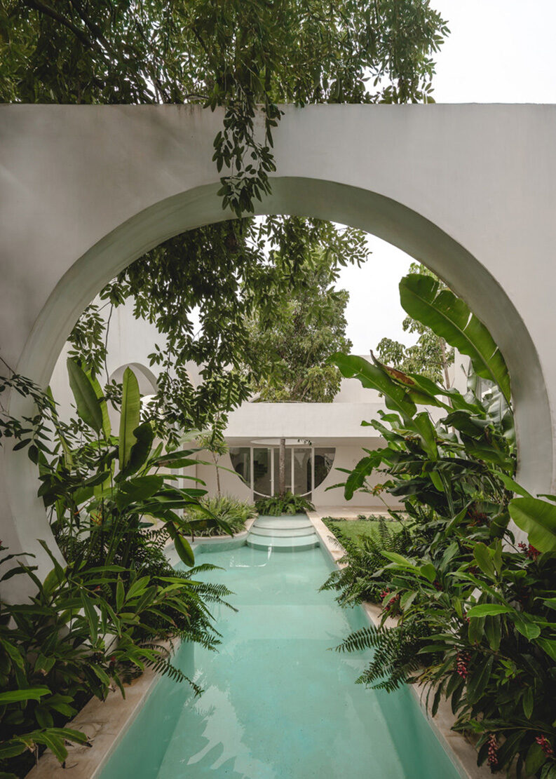 Casa Eclipse by Etea, Ghostframe
