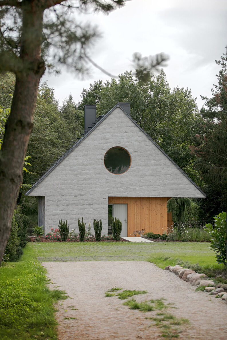 Casa Elemental by YUMI Architekci