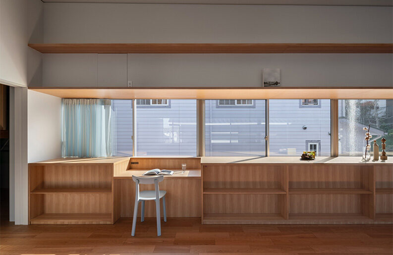 Casa Elevada del Suelo by nanometer architecture