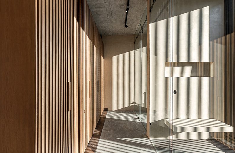 Casa Estrato by Blending Dots Arquitectos + ARQ. Rogelio Castillo