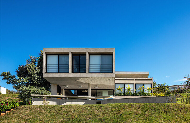 Casa FPW by Obra Arquitetos