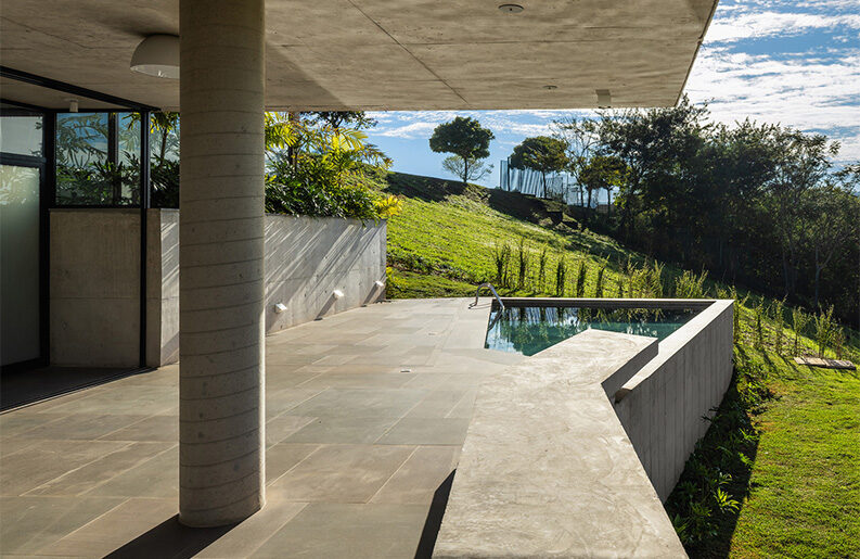 Casa FPW by Obra Arquitetos