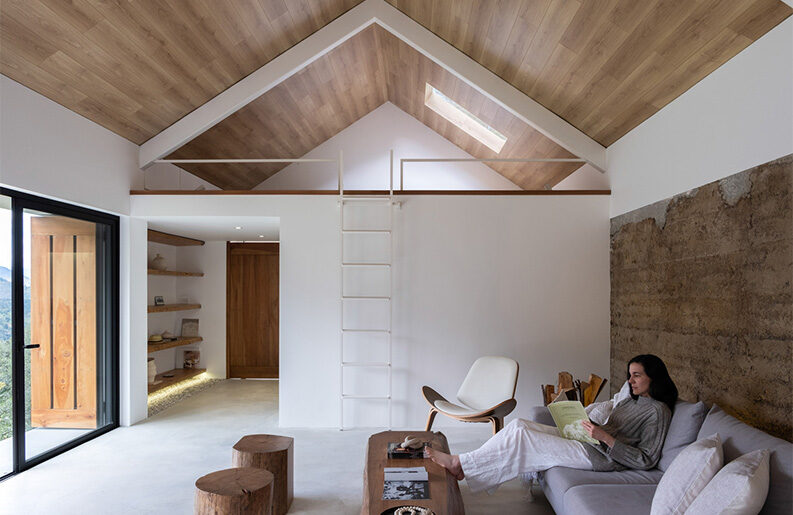 Casa Florinda by Alvariño & Felipe Arquitectos