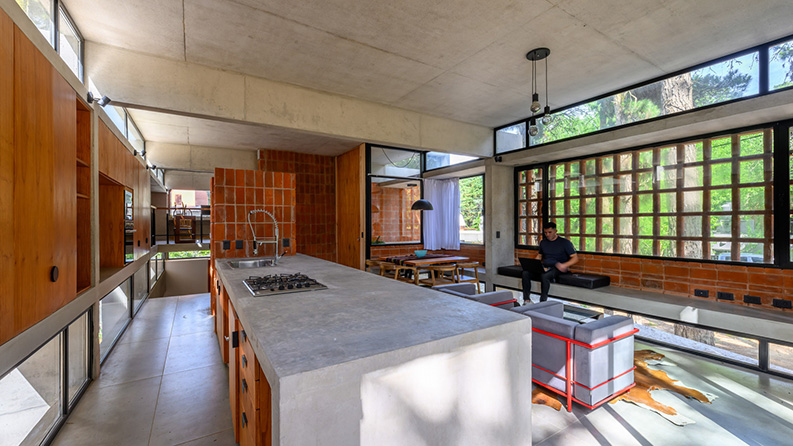 Casa Fruto del bosque by Barrionuevo Villanueva Arquitectos
