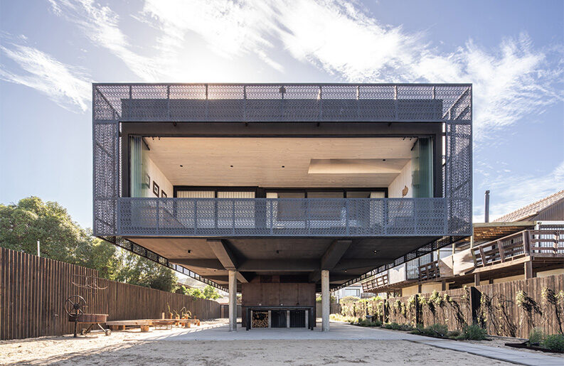 Casa Gandarillas by José Pedro Vicente Arquitectos
