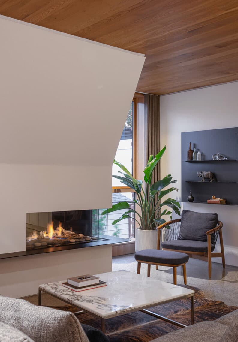 Casa Garden Laneway by Williamson Williamson