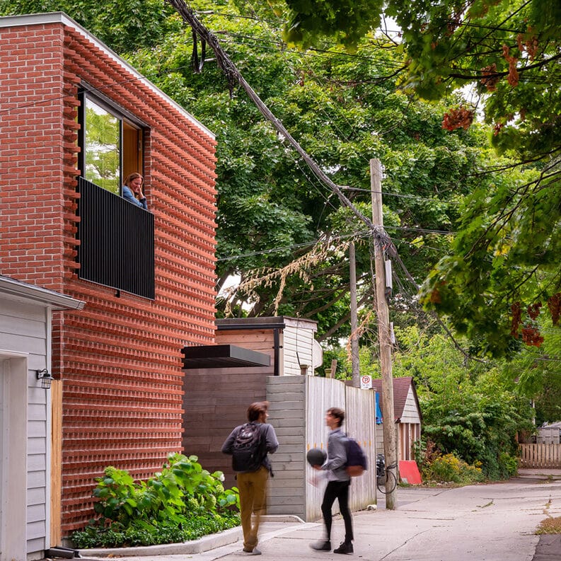 Casa Garden Laneway by Williamson Williamson