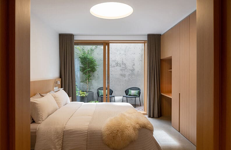 Casa Garden Laneway by Williamson Williamson