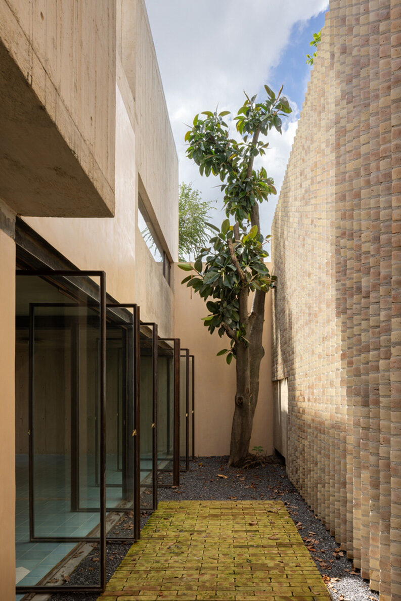 Casa Gardenias by Vrtical